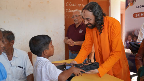 Swami Mukundananda Pictures