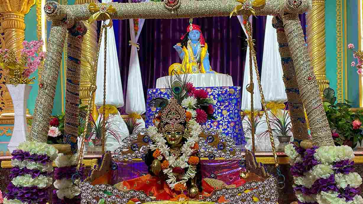 Swami Mukundananda Pictures